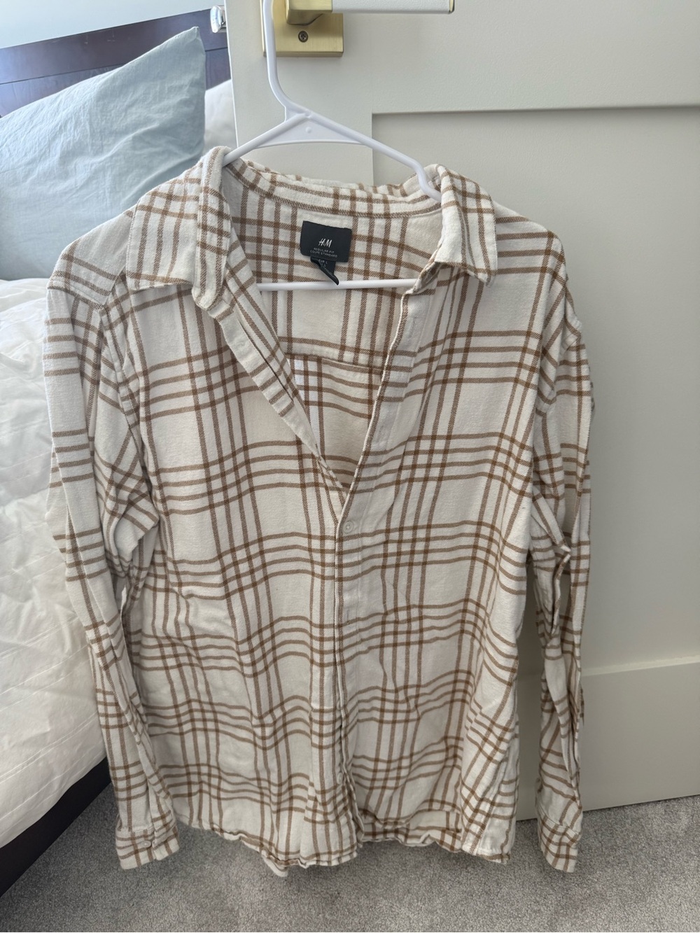 H&M button down - Picture 1 of 3